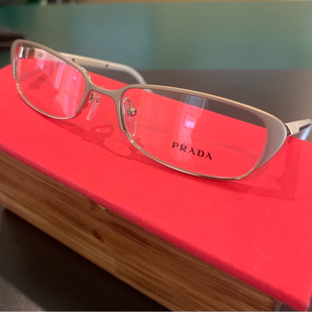PRADA VPR54O. FAC-1O1. Gold & Ivory 52mm Women’s Vintage Eyeglasses - Picture 2 of 9